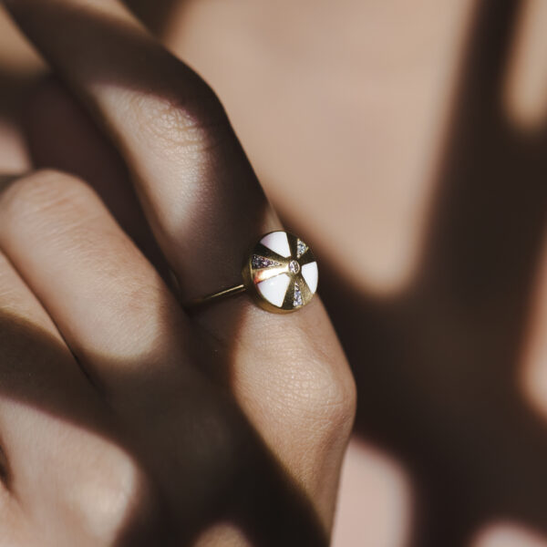 Anel Ponto de Luz Cravejado